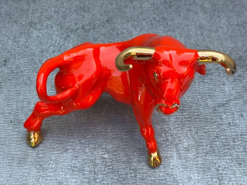 RED PORCELAIN MATADOR BULL STATUE FIGURINE GOLD LEAF GILDING MCM 12" L 8 1/2" H - Picture 10 of 12