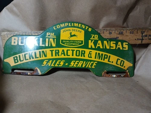 VINTAGE JOHN DEERE PORCELAIN METAL LICENSE PLATE TOPPER SIGN