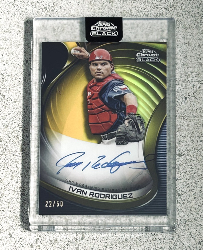 2022 TOPPS CHROME BLACK IVAN RODRIGUEZ TRUE GOLD AUTO / 50 ENCASED AUTOGRAPH