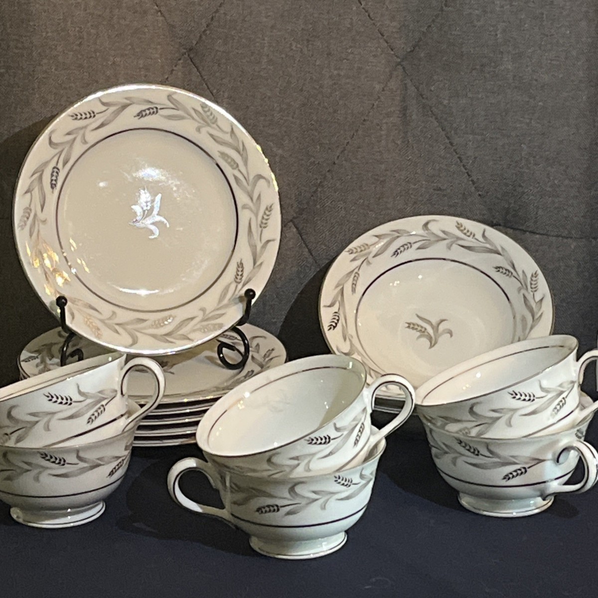 DELICATE KYOTO CHINA BOUNTIFUL PATTERN VINTAGE FINE CHINA PIECES