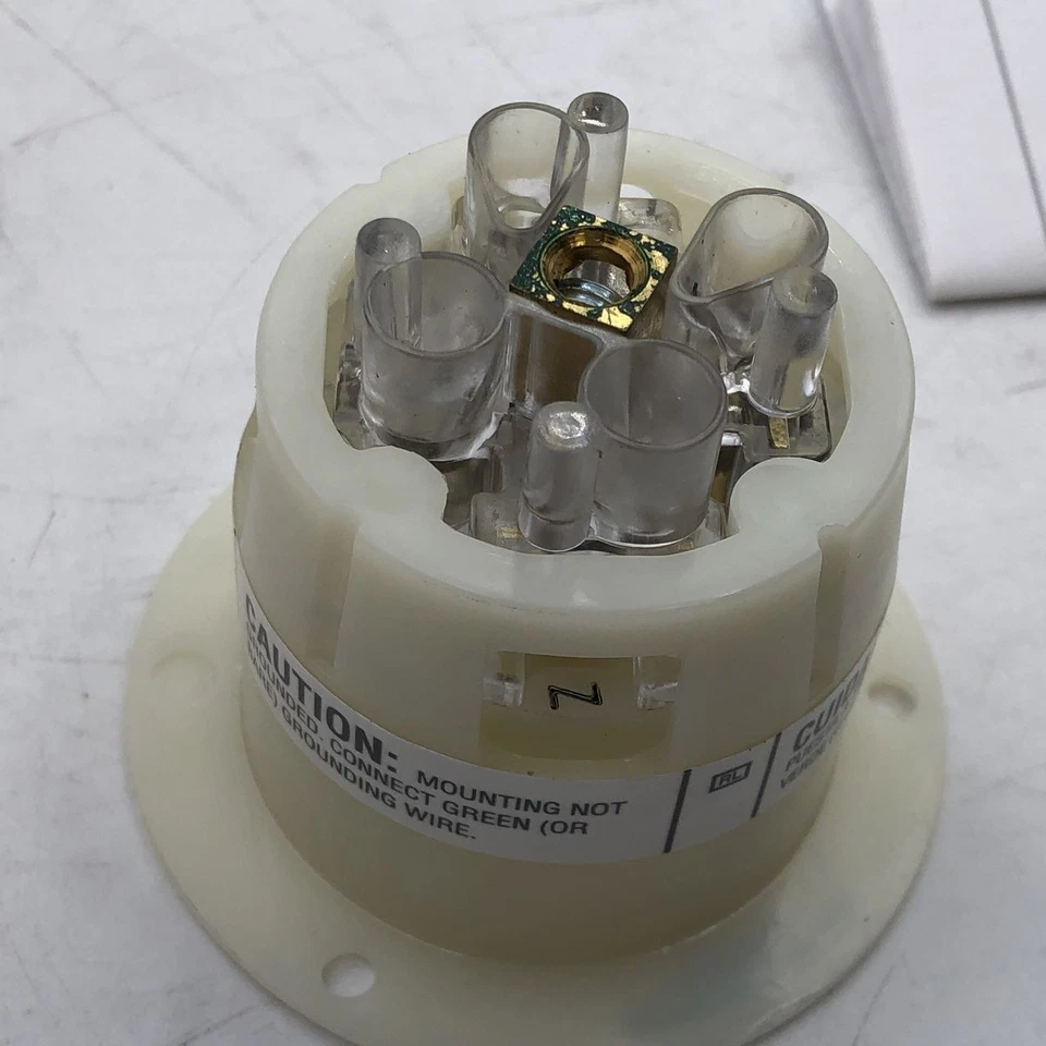 Hubbell HBL2515 Locking Flanged Inlet 20A 3P 120/208 VAC NEW - Image 3 of 4