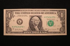 2017 Series $1 Dollar Star Note 07434370* Contains 4 Pair 94.9% Coolness