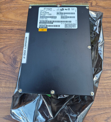 Sun 555-1059,370-1191,ST4182N,CDC 94161-155 155MB 5 1/4'' 5400 U/min scsi Disk