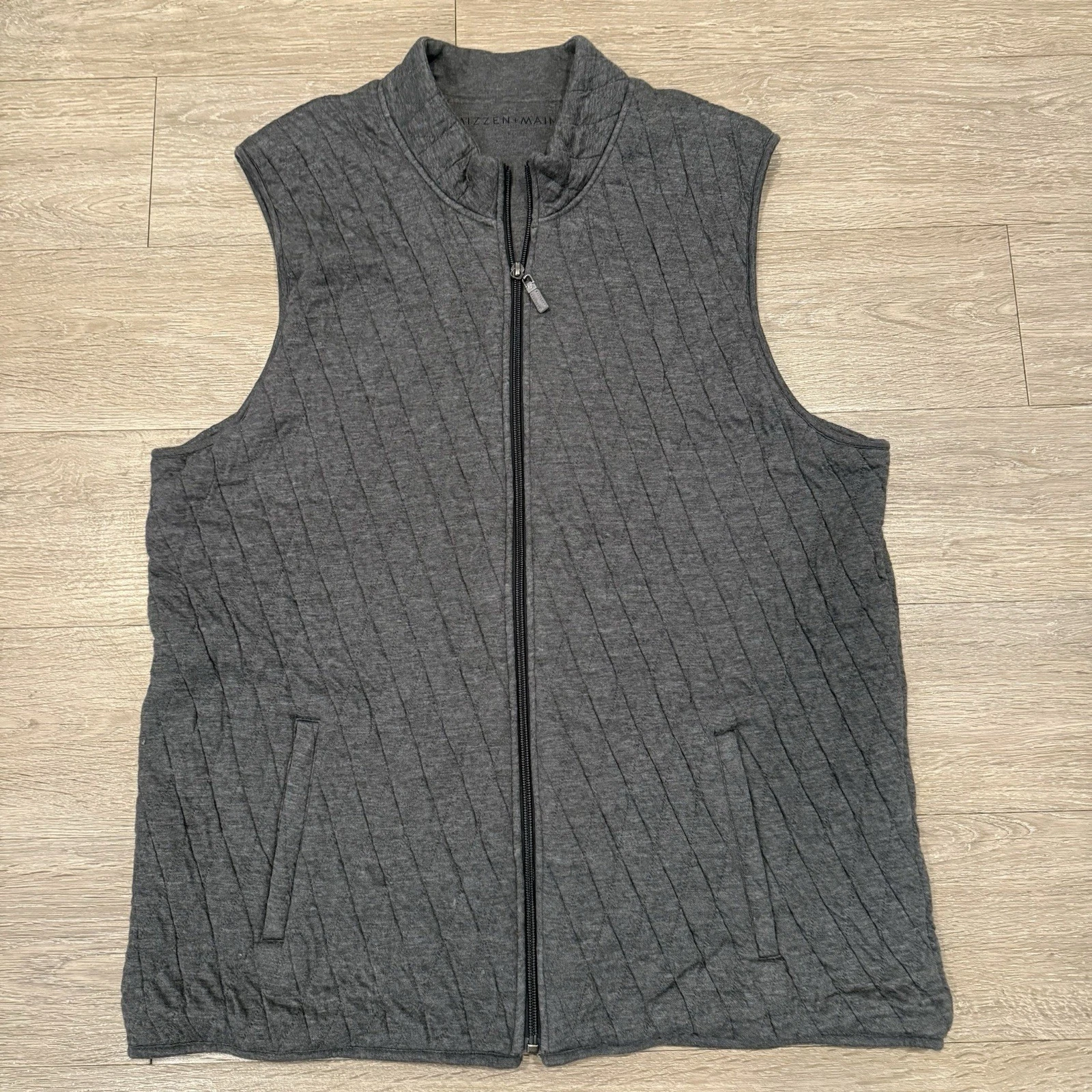 Mizzen & Main Vest Mens XL Gray Quilted Soft Full Zip Gilet Casual Preppy
