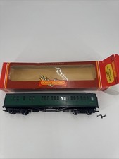 Hornby OO/HO R.438 European BR (Southern Region) Brake Coach Ships Fast