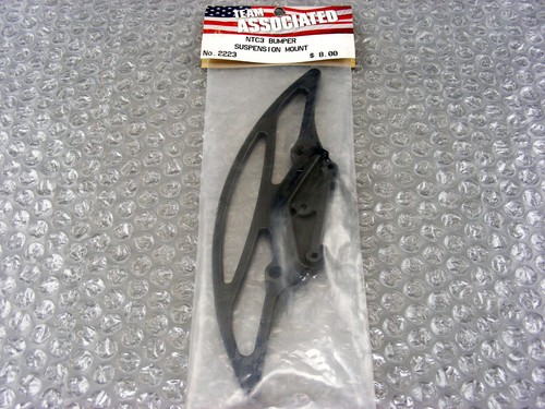 Vintage Team Associated Nitro TC3 NTC3 Stoßstange vorne breit unten Aufhängung Halterung - Bild 2 von 4