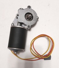 New 1977 1978 1979 Lincoln Mark V Right Door Window Motor W 7 Tooth Gear New 1977 1978 1979 Lincoln Mark V Right Door Window Motor W 7 Tooth Gear