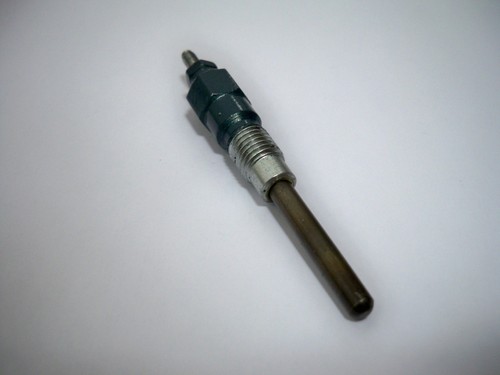 NEW GENUINE Kubota Glowplug 4 items 16415-65512 16415-65510 V3300 V3600 V3800 - Picture 4 of 4