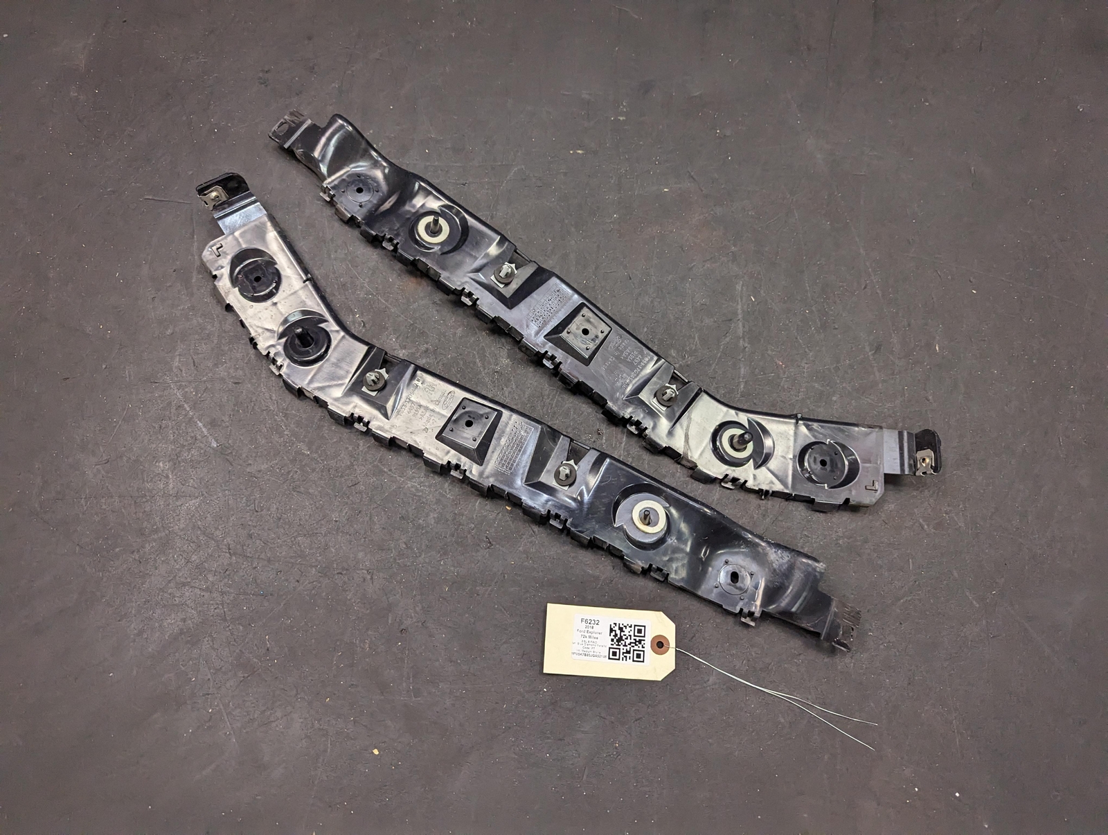 2PC Rear Bumper Right & Left Bracket 2018 Ford Explorer FB53 