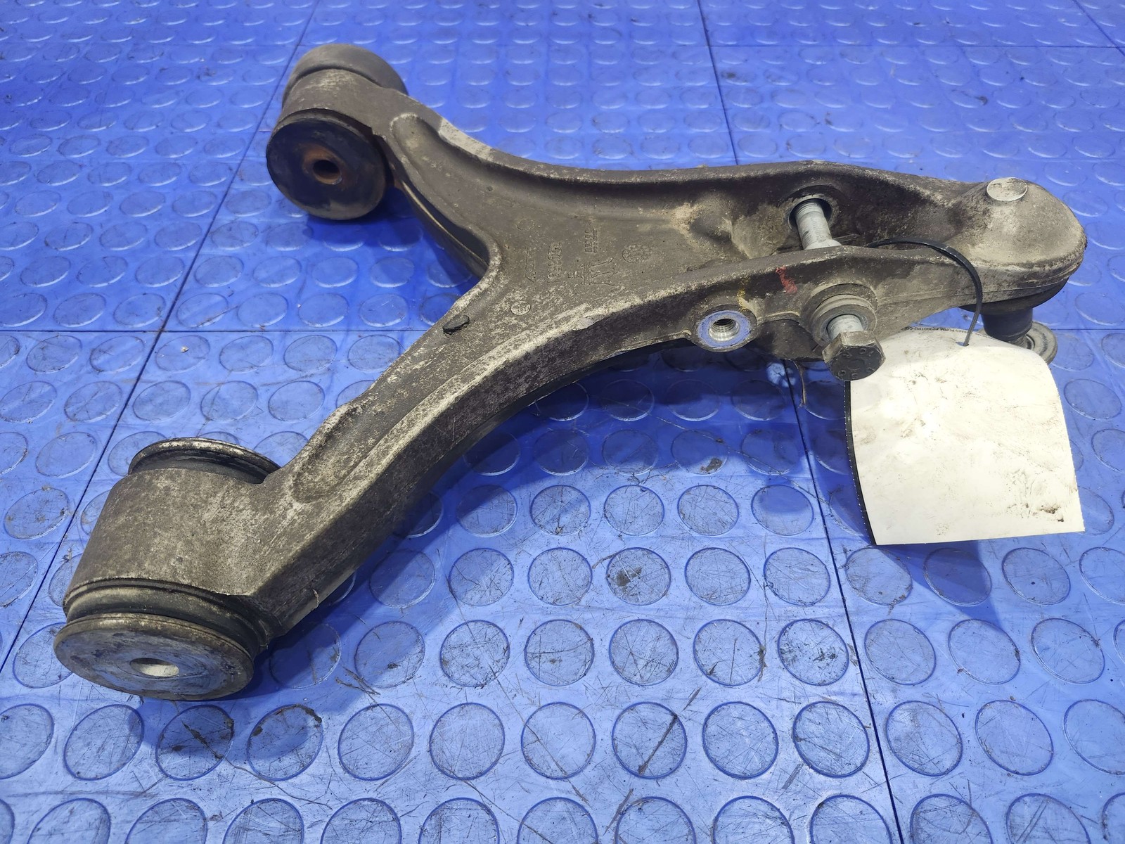 08-12 Maserati Quattroporte M139 Front Lower Control Arm Right Passenger Side