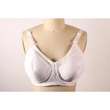 1970s White Lace Trim Floral Detail Bra by Playtex-36D