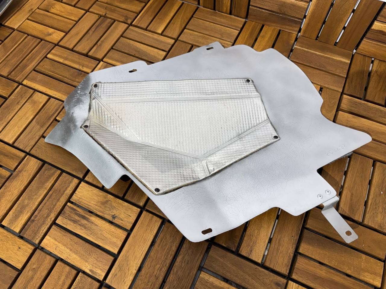 Ferrari F430 fuel tank heat shield Left # 208492
