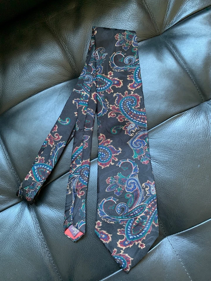 Corbata de seda BOTANY 500 vintage negra floral 3,85"x58,5" hecha en EE. UU. Foto 2 de 4