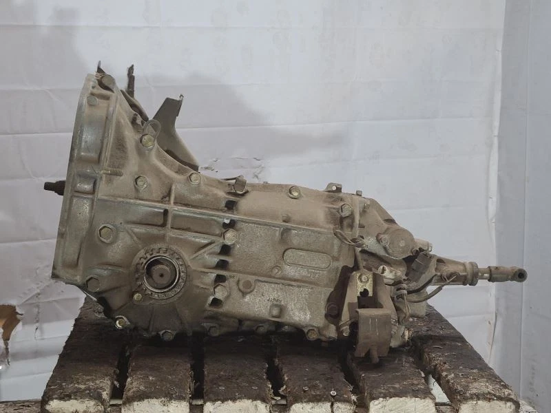 Manual Transmission 2WD Fits 90-93 LOYALE 583132 Foto 3 de 4