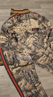 Gucci x The North Face Trainingsanzug Forest Print 2021 Jacke Hose Set original 