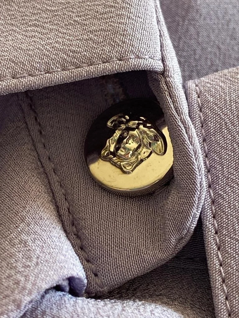 Camicia top in seta viola chiaro VERSACE IT44 UK12 nuovo abito blusa