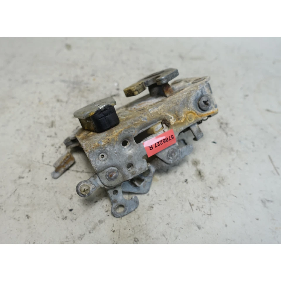 Cerradura de pestillo de puerta de pasajero trasero derecho BMW E23 733i serie 7 1979-1982 OEM Foto 2 de 3