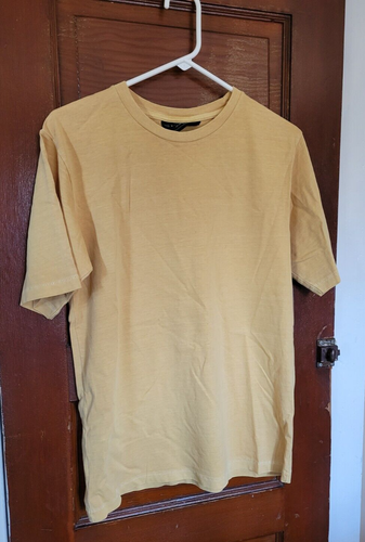 NWT No Boundaries Men's XS 30-32 Yellow Short Sleeve 100% Cotton Oversize Shirt