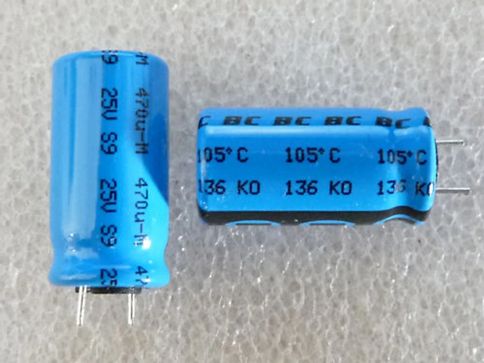 2x Vishay RVI 136 Condensateur Électrolytique 470µF 25V 105°C Low ESR Radial