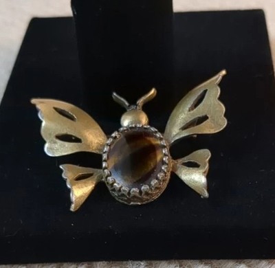 VTG Striped Glass Stone Body Brass-tone Butterfly Brooch - Small Chip -See Photo