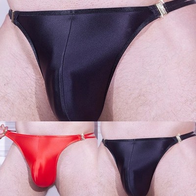 Herren Sissy Low Waist String mit Schnallendetail und Gürtelverstärkung