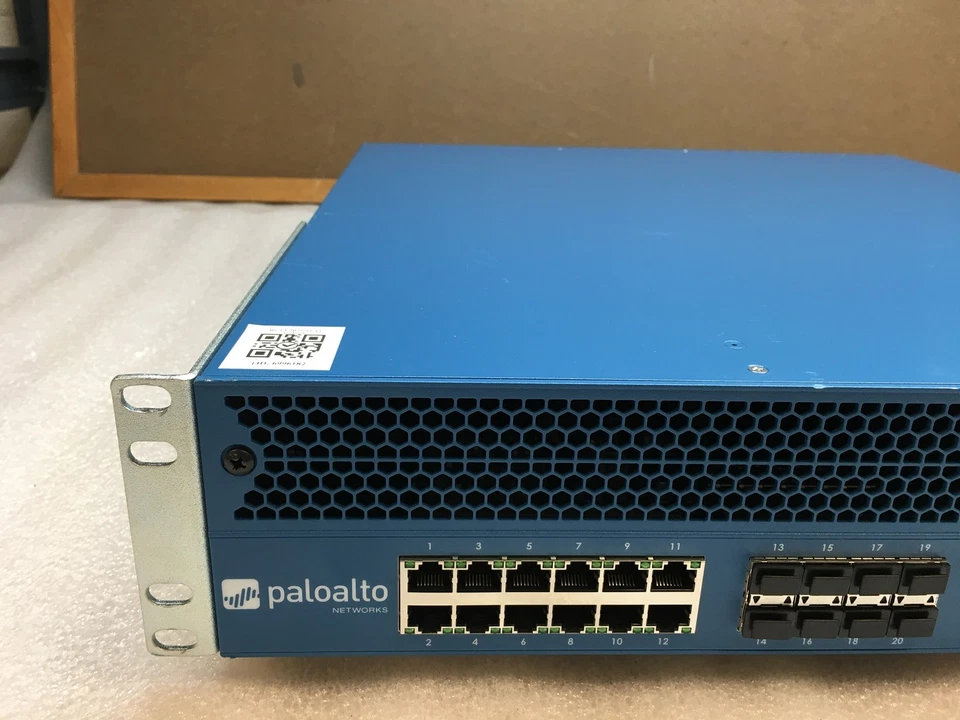 Palo Alto Networks PA-3220 Enterprise Firewall Netwrok Device No bootable Drive - Image 2 of 4