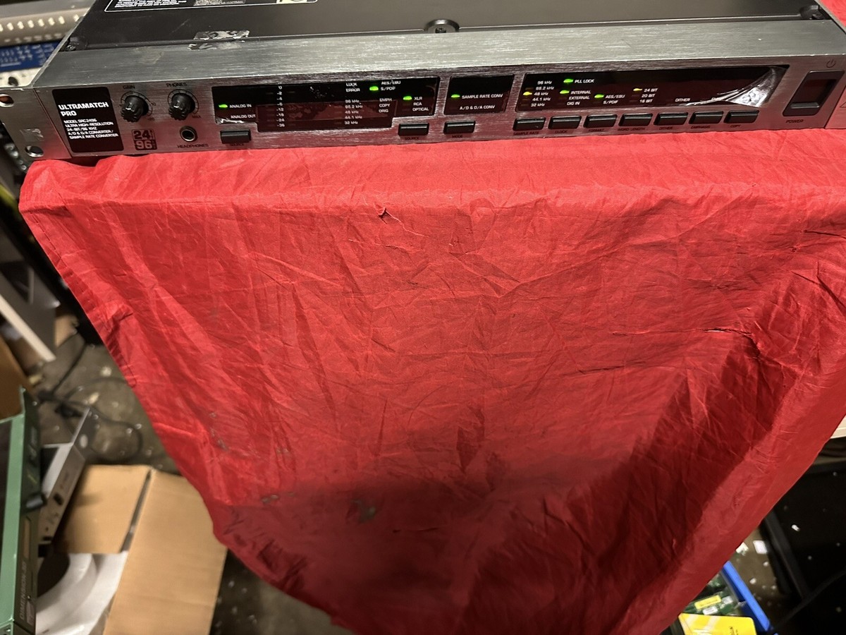 Behringer SRC2496 Ultramatch Pro 24-Bit / 96KHZ A/D-D/A Sample