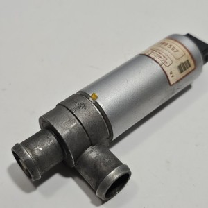 Volvo 740 940 auxiliary idle control valve regulator 1389557