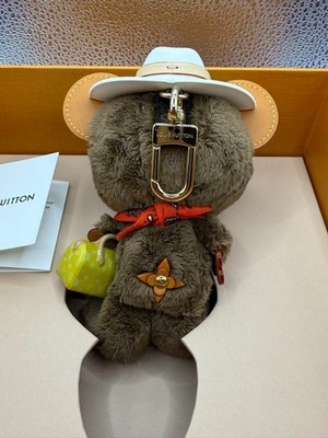 Louis Vuitton Pharrell Williams Louis Bear Bag Charm M03176 Nigo