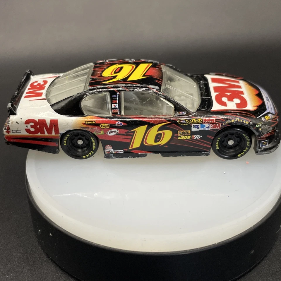 Raro Greg Biffle #16 3M 2011 Ford Fusion Flashcoat acabado 1/62 suelto fundido a presión Foto 3 de 4