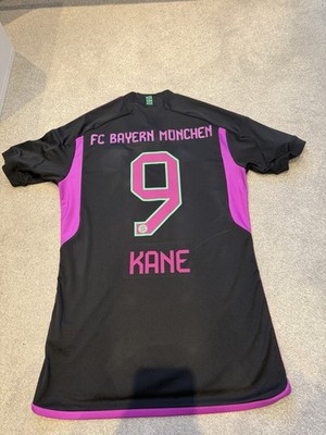 Bayern München 2023/24 Auswärts Fußball Trikot Kane 9 Small