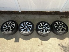 Mastercraft Courser Quest Tires with Velospinner Aluminum Alloy Rims (215/55R16)