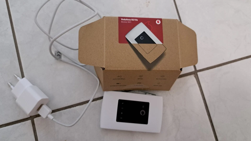 Vodafone R219z Hotspot Wi-Fi Mobile 4G LTE Router Bianco - Immagine 2 di 4