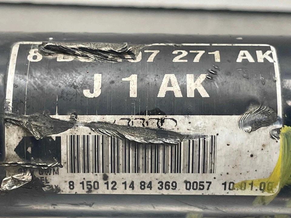 Audi A4 2001 2,8 AT AWD conductor delantero izquierdo eje CV 8D0407271AK 1996-2002 82 K Foto 2 de 4