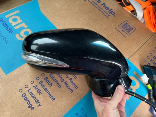 2009-2013 Lexus IS250 IS350 Passenger Right Door Mirror Assembly - Black