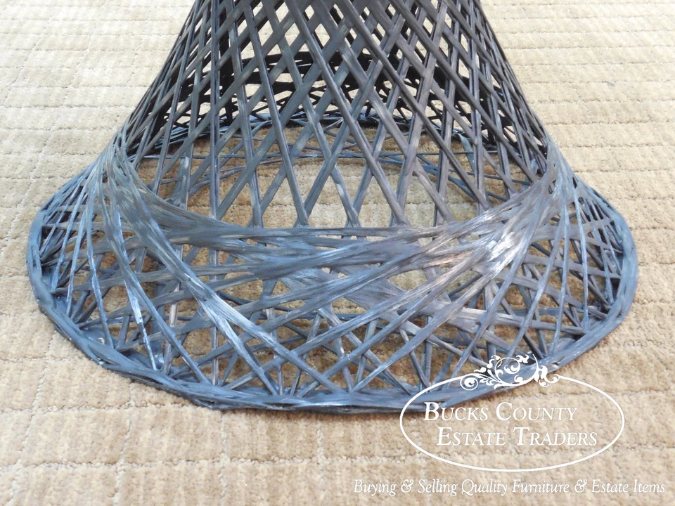 Mesa auxiliar de patio de fibra de vidrio hilada vintage Russell Woodard con tapa redonda de vidrio Foto 4 de 4