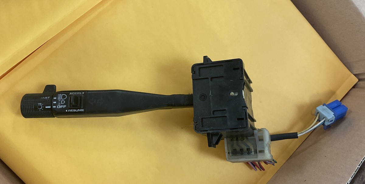 c*a様 D21、Heardbodyフューエルリッド一式 1991-1994 Nissan D21 Hardbody Pickup Truck 2.4L Throttle