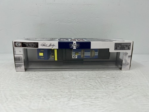 M2 Machines Auto-Haulers Ford C-600 & 1966 Shelby G.T. 350 CHASE 1:64 Diecast - Picture 4 of 8
