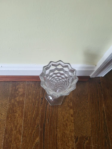 fostoria american flared 8 Inch vase