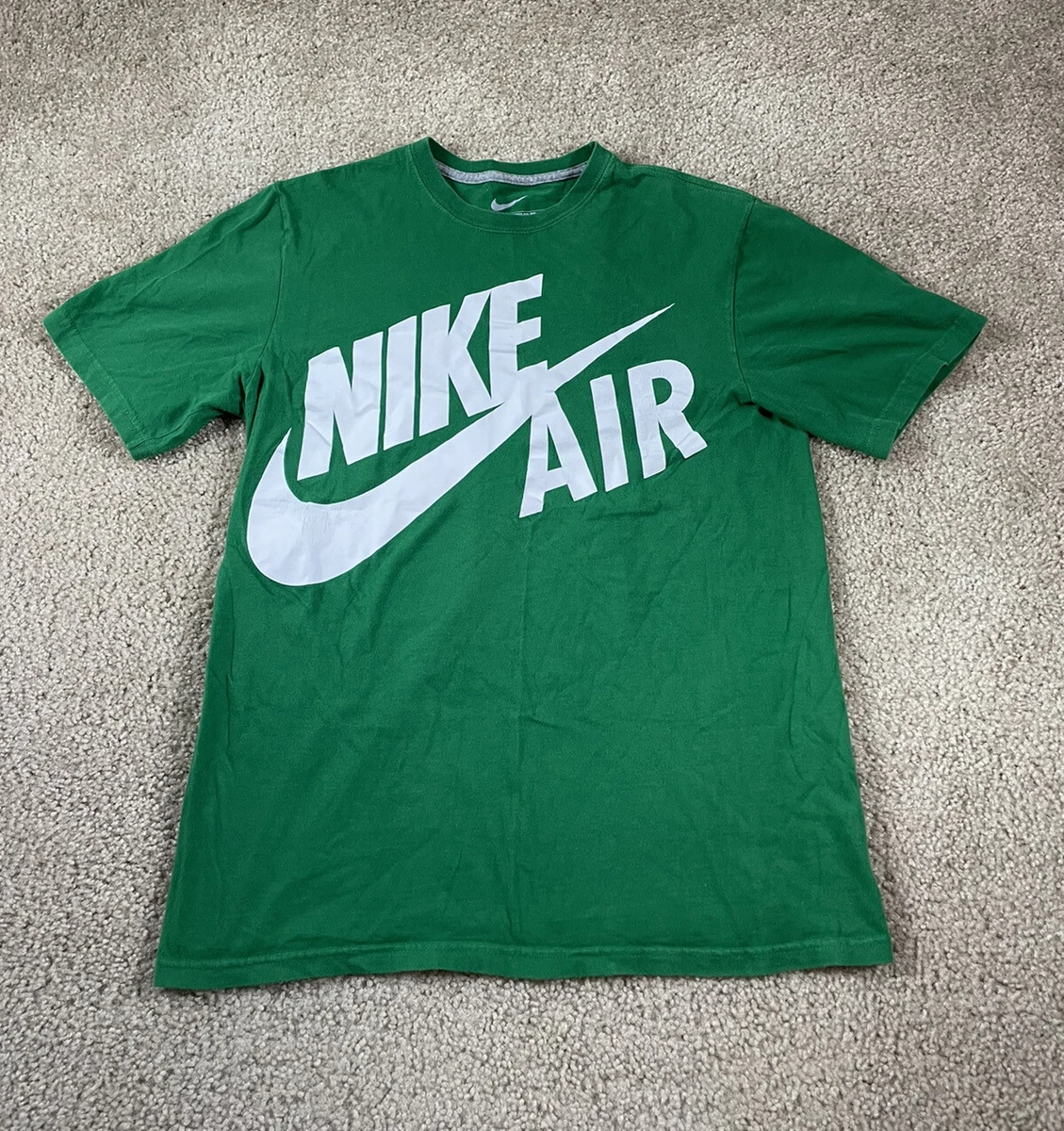 Nike College Basketball Logo Men's T-shirt Size Medium - Nike