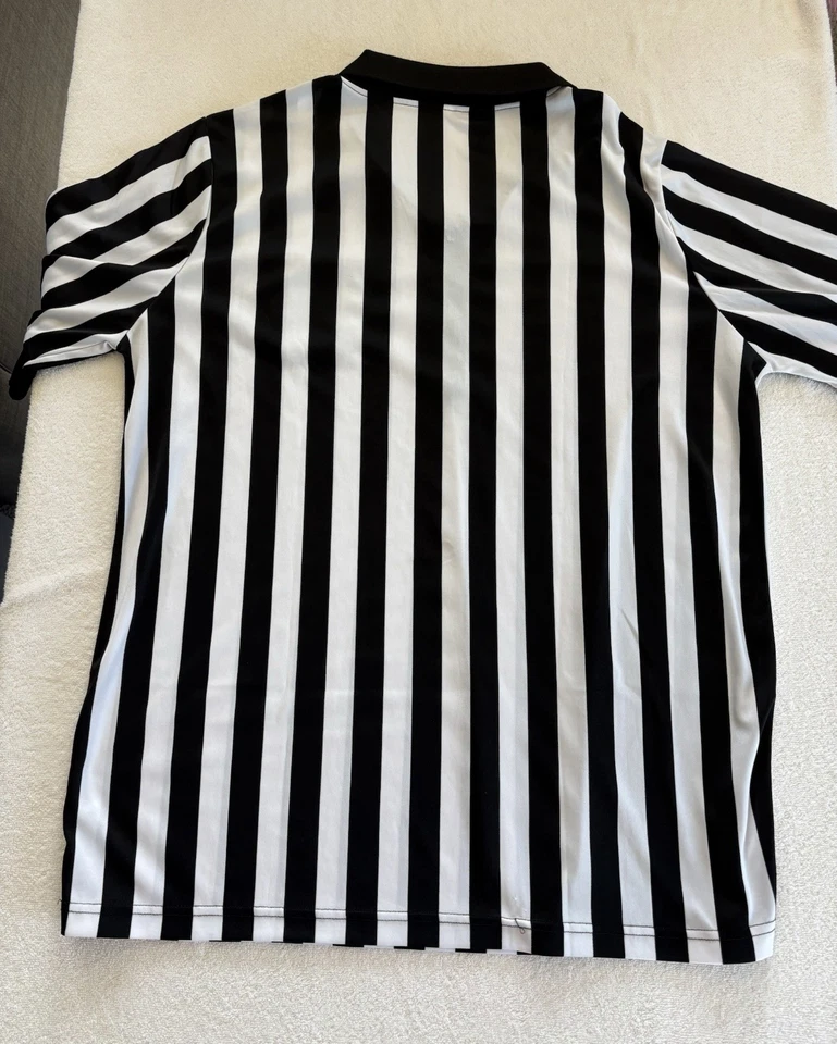 Camisa Disfraz Árbitro Hombre #00 Rayas Blanco y Negro Talla XL – USADA EN EXCELENTE ESTADO Foto 3 de 4