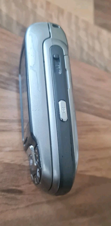 Samsung SGH D500 Grey Unlocked Mobile Phone - Boxed - Image 4 of 4