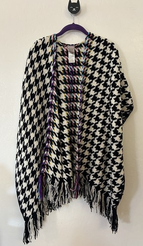 Chico’s OS knitted poncho
