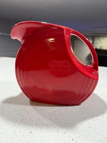 Fiesta Ware Scarlet Red Large 7.5" Disc Pitcher 67oz Homer Laughlin Ceramic