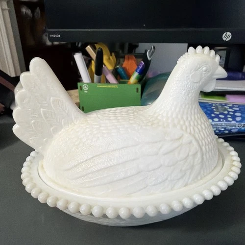 Vintage Indiana Milk Glass Hen On Nest Covered Dish Read Description