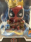 Funko Pop! Deluxe: Marvel - King Deadpool (6 inch) - Diamond Comics (Exclusive)