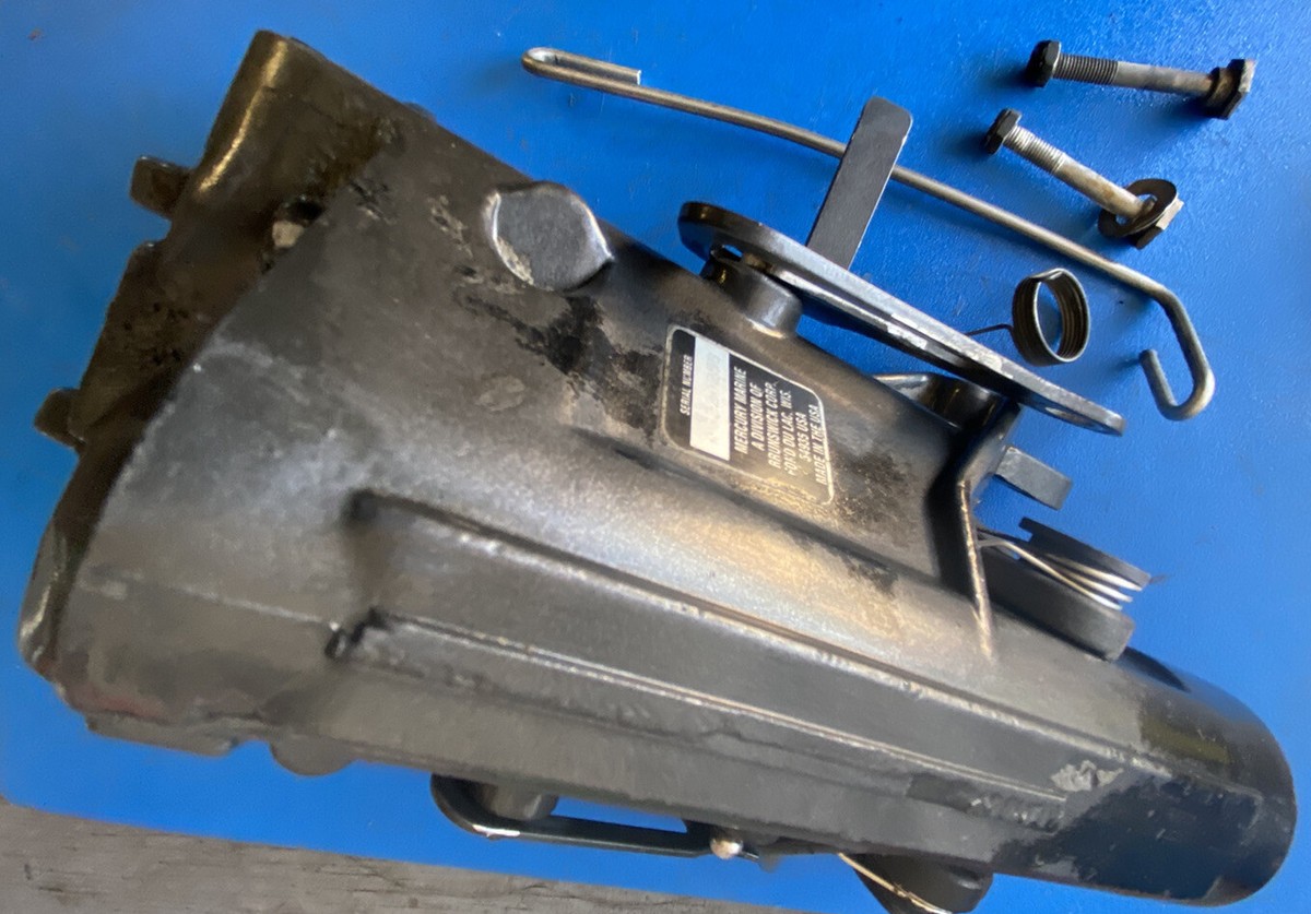 1990s Mercury Outboard 20-25Hp Transom Pivot Steering Housing W