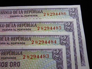 Colombia 2 Pesos Oro 1972 Unc h4483 P413 4 Sequential Group Banknote Money