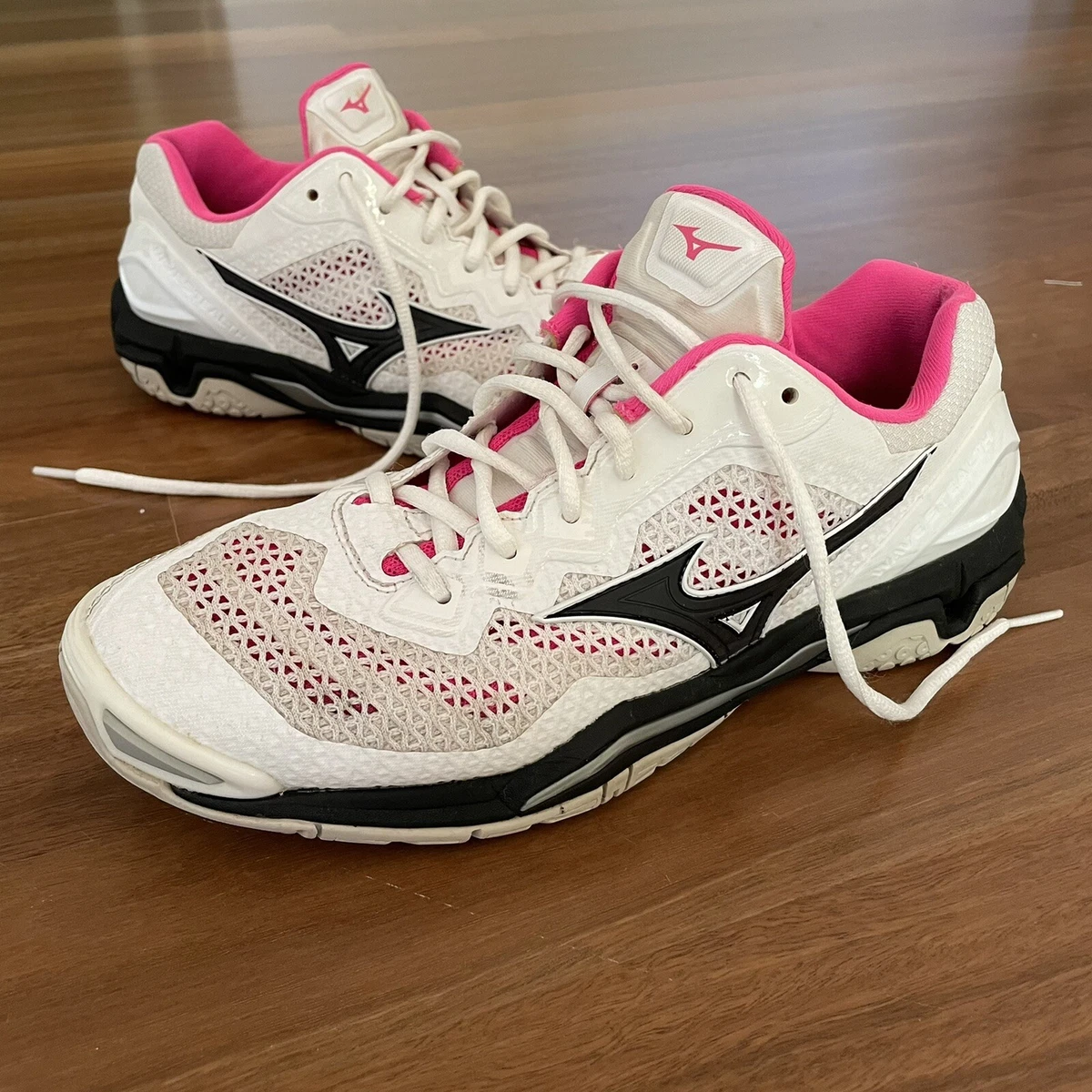 Women's MIZUNO Wave Stealth Size US 9 EU 39 Sneakers Running Shoes Non  marking | eBay
