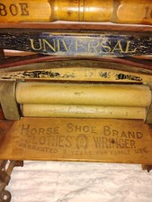 Antique Wood Universal Horse Shoe Brand Clothes Wringer w/Hand Crank  #380 E